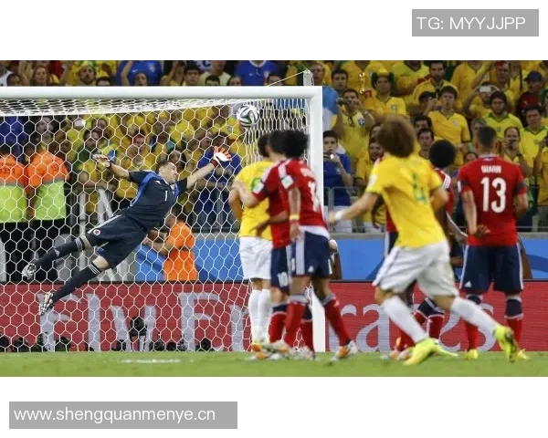 阿森纳与纽卡工作人员冲突现场惊现干草叉引发热议 阿森纳与纽卡工作人员冲突现场惊现干草叉引发热议