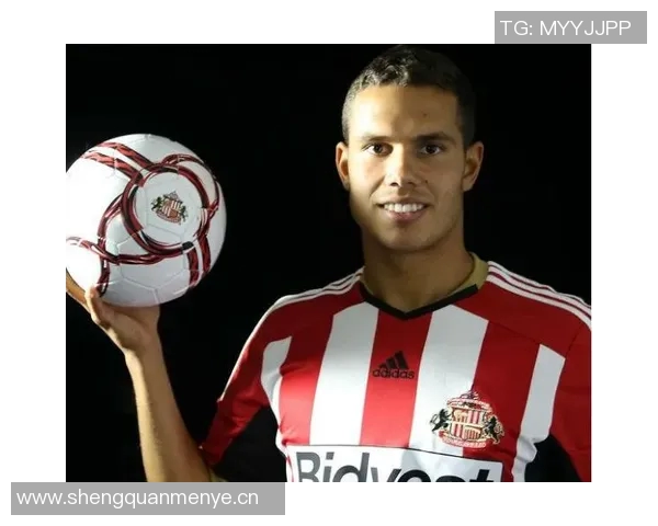 费迪南德称赞拉门斯在对桑德兰的表现增强全队信心展现稳健风范